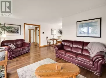 88 Kemp Road, Grimsby, ON L3M4E7, 3 Bedrooms Bedrooms, ,1 BathroomBathrooms,Single Family,For Sale,Kemp,X7274342 88 Kemp Road, Grimsby, ON L3M4E7, 3 Bedrooms Bedrooms, ,1 BathroomBathrooms,Single Family,For Sale,Kemp,X7274342