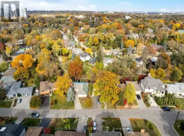 20 Leland, Toronto, Ontario M8Z2X5, 3 Bedrooms Bedrooms, ,2 BathroomsBathrooms,Single Family,For Sale,Leland,W7274748 20 Leland, Toronto, Ontario M8Z2X5, 3 Bedrooms Bedrooms, ,2 BathroomsBathrooms,Single Family,For Sale,Leland,W7274748