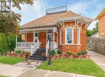 53 Minnesota Street, Collingwood, Ontario L9Y3S2, 5 Bedrooms Bedrooms, ,2 BathroomsBathrooms,Single Family,For Sale,Minnesota,S6771648