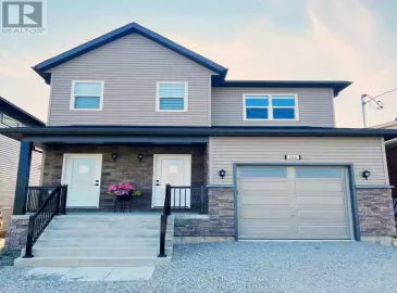 162 Penetanguishene Road, Barrie, Ontario L4M7C3, 2 Bedrooms Bedrooms, ,1 BathroomBathrooms,Single Family,For Lease,Penetanguishene,S6793372 162 Penetanguishene Road, Barrie, Ontario L4M7C3, 2 Bedrooms Bedrooms, ,1 BathroomBathrooms,Single Family,For Lease,Penetanguishene,S6793372