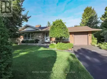 5 Lynnwood, Grimsby, ON L3M2X5, 2 Bedrooms Bedrooms, ,2 BathroomsBathrooms,Single Family,For Sale,Lynnwood,X7002780