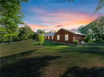Norfolk County, ON N3Y4J9, 4 Bedrooms Bedrooms, ,4 BathroomsBathrooms,Single Family,For Sale,H4174415 Norfolk County, ON N3Y4J9, 4 Bedrooms Bedrooms, ,4 BathroomsBathrooms,Single Family,For Sale,H4174415