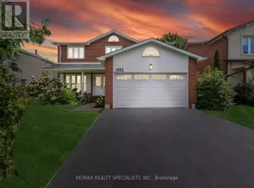 1902 Beechknoll, Mississauga, Ontario L4W2G3, 4 Bedrooms Bedrooms, ,4 BathroomsBathrooms,Single Family,For Sale,Beechknoll,W7006438 1902 Beechknoll, Mississauga, Ontario L4W2G3, 4 Bedrooms Bedrooms, ,4 BathroomsBathrooms,Single Family,For Sale,Beechknoll,W7006438