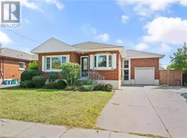 16 CHALMERS Street, St. Catharines, Ontario L2M5C8, 3 Bedrooms Bedrooms, ,1 BathroomBathrooms,Single Family,For Sale,CHALMERS,40487022