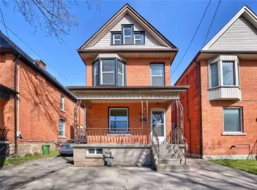 Hamilton, ON L8P4J1, 7 Bedrooms Bedrooms, ,2 BathroomsBathrooms,Single Family,For Lease,H4175261