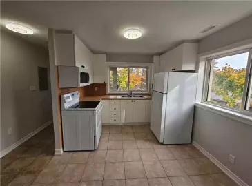 Toronto, ON M1E4B6, 2 Bedrooms Bedrooms, ,1 BathroomBathrooms,Single Family,For Lease,H4175386