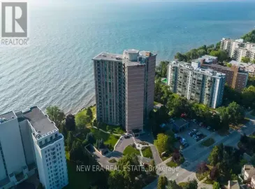 5250 Lakeshore Drive, Burlington, ON L7L5L2, 2 Bedrooms Bedrooms, ,2 BathroomsBathrooms,Single Family,For Sale,Lakeshore,W7033742