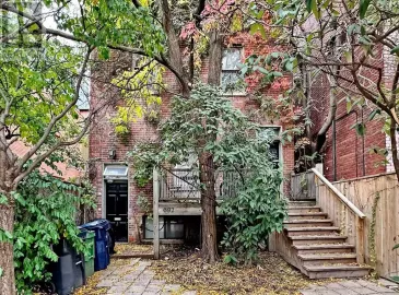 692 Richmond Street, Toronto, ON M6J1C5, 3 Bedrooms Bedrooms, ,4 BathroomsBathrooms,Multi-family,For Sale,Richmond,C7034600