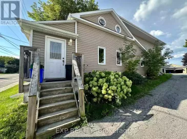 20480 Leslie Street, East Gwillimbury, Ontario L0G1R0, 3 Bedrooms Bedrooms, ,2 BathroomsBathrooms,Single Family,For Lease,Leslie,N7034686 20480 Leslie Street, East Gwillimbury, Ontario L0G1R0, 3 Bedrooms Bedrooms, ,2 BathroomsBathrooms,Single Family,For Lease,Leslie,N7034686