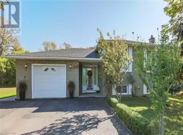 582 SOUTH PELHAM Road, Welland, Ontario L3C3C6, 3 Bedrooms Bedrooms, ,2 BathroomsBathrooms,Single Family,For Sale,SOUTH PELHAM,40495587
