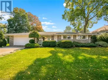 360 CLARENCE Street, Port Colborne, Ontario L3K3H2, 4 Bedrooms Bedrooms, ,4 BathroomsBathrooms,Single Family,For Sale,CLARENCE,40492786