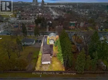 10128 Keele Street, Vaughan, Ontario L6A1G3, 5 Bedrooms Bedrooms, ,3 BathroomsBathrooms,Single Family,For Sale,Keele,N7062544