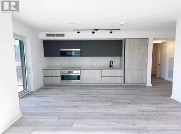 108 Peter Street, Toronto, ON M5V2G7, 2 Bedrooms Bedrooms, ,2 BathroomsBathrooms,Single Family,For Lease,Peter,C7062656