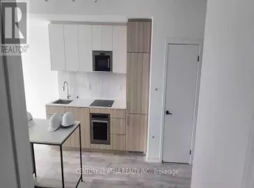 215 Lakeshore Road, Mississauga, Ontario L5H0A7, 2 Bedrooms Bedrooms, ,1 BathroomBathrooms,Single Family,For Lease,Lakeshore,W7062234