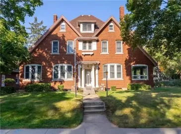 Hamilton, Ontario L8M2P1, 5 Bedrooms Bedrooms, ,3 BathroomsBathrooms,Single Family,For Sale,H4176503