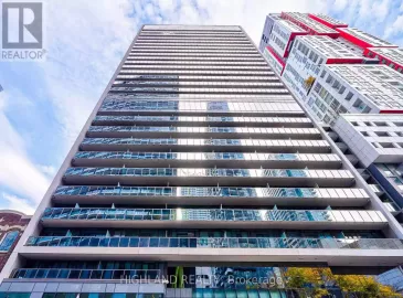 330 Richmond Street, Toronto, Ontario M5V1X2, 2 Bedrooms Bedrooms, ,2 BathroomsBathrooms,Single Family,For Lease,Richmond,C7065072