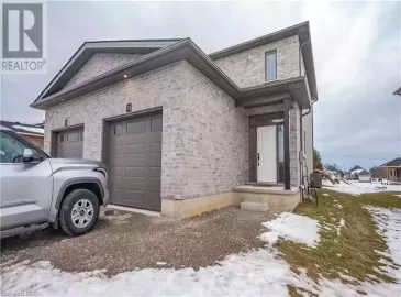 30 PEACHLEAF Lane, Waterford, Ontario N0E1Y0, 2 Bedrooms Bedrooms, ,3 BathroomsBathrooms,Single Family,For Sale,PEACHLEAF,40498545