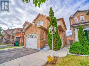 49 Twin Pines Crescent, Brampton, ON L7A1M8, 4 Bedrooms Bedrooms, ,4 BathroomsBathrooms,Single Family,For Sale,Twin Pines,W7220530