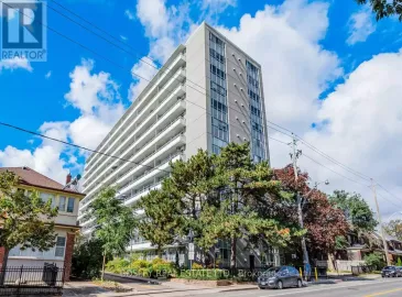 580 Christie Street, Toronto, Ontario M6G3E3, 2 Bedrooms Bedrooms, ,1 BathroomBathrooms,Single Family,For Sale,Christie,C7220890