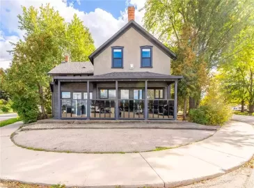 Flamborough, Ontario L8B0Z3, 4 Bedrooms Bedrooms, ,3 BathroomsBathrooms,Single Family,For Sale,H4177309