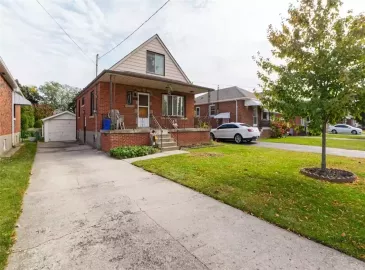 Hamilton, ON L8V3W8, 3 Bedrooms Bedrooms, ,1 BathroomBathrooms,Single Family,For Sale,H4177020