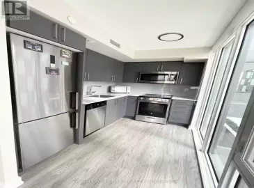 38 Monte Kwinter Court, Toronto, ON M3H0E2, 2 Bedrooms Bedrooms, ,1 BathroomBathrooms,Single Family,For Sale,Monte Kwinter,C7223338
