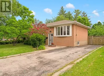 606 Pinegrove Road, Oakville, Ontario L6K2C6, 4 Bedrooms Bedrooms, ,2 BathroomsBathrooms,Single Family,For Sale,Pinegrove,W7223306
