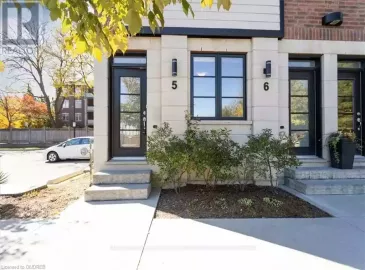 405 Plains Road, Burlington, ON L7T2C9, 2 Bedrooms Bedrooms, ,2 BathroomsBathrooms,Single Family,For Sale,Plains,W7247534