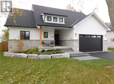 418 SCOTT Avenue, Fort Erie, Ontario L2A5E7, 5 Bedrooms Bedrooms, ,3 BathroomsBathrooms,Single Family,For Sale,SCOTT,40508047