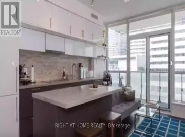 8 Mercer Street, Toronto, ON M5V0C4, 2 Bedrooms Bedrooms, ,1 BathroomBathrooms,Single Family,For Lease,Mercer,C7275290