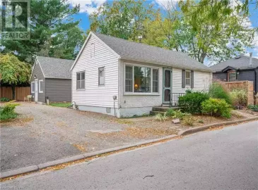 5 ABBEY Avenue, St. Catharines, Ontario L2N5J3, 2 Bedrooms Bedrooms, ,1 BathroomBathrooms,Single Family,For Sale,ABBEY,40501156