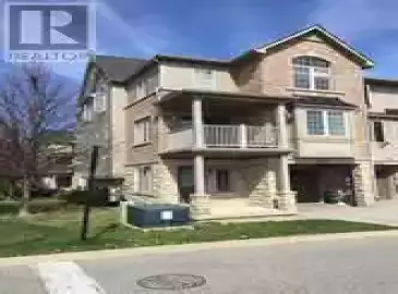 4241 Ingram Common, Burlington, ON L7L0C3, 3 Bedrooms Bedrooms, ,2 BathroomsBathrooms,Single Family,For Lease,Ingram Common,W7276628