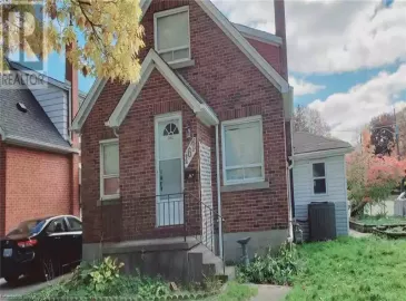 167 ERB Street, Waterloo, ON N2L1V2, 3 Bedrooms Bedrooms, ,1 BathroomBathrooms,Single Family,For Lease,ERB,40509726