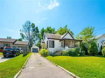 Delhi, ON N4B1M5, 2 Bedrooms Bedrooms, ,1 BathroomBathrooms,Single Family,For Sale,H4172655