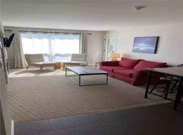 Huntsville, Ontario P1H2E8, 1 Bedroom Bedrooms, ,1 BathroomBathrooms,Single Family,For Sale,H4172706