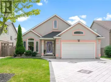 8422 HEIKOOP Crescent, Niagara Falls, Ontario L2H3J7, 5 Bedrooms Bedrooms, ,3 BathroomsBathrooms,Single Family,For Sale,HEIKOOP,40477720