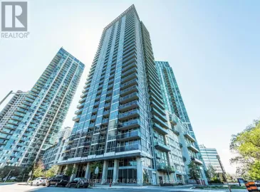 223 Webb Drive, Mississauga, ON L5B0E8, 2 Bedrooms Bedrooms, ,2 BathroomsBathrooms,Single Family,For Sale,Webb,W6798996