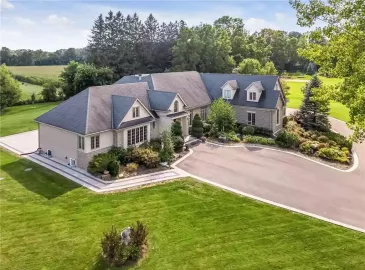 Dundas, Ontario L9H7R3, 7 Bedrooms Bedrooms, ,7 BathroomsBathrooms,Single Family,For Sale,H4173619