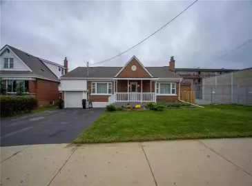 Hamilton, ON L8K3P7, 5 Bedrooms Bedrooms, ,2 BathroomsBathrooms,Single Family,For Sale,H4175023