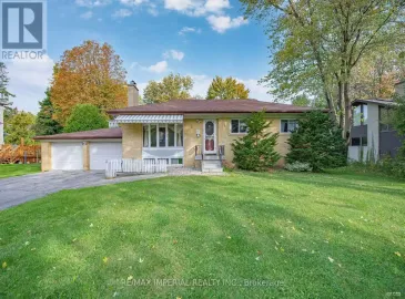 40 Pomander Road, Markham, Ontario L3R1X7, 3 Bedrooms Bedrooms, ,2 BathroomsBathrooms,Single Family,For Sale,Pomander,N7036238