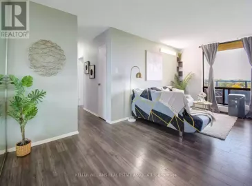 2929 Aquitaine, Mississauga, ON L5N2C7, 2 Bedrooms Bedrooms, ,2 BathroomsBathrooms,Single Family,For Sale,Aquitaine,W7036034