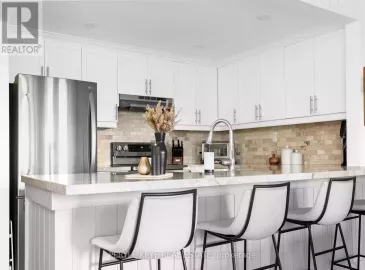 321 Grandview Hilltop Drive, Huntsville, Ontario P1H2J5, 2 Bedrooms Bedrooms, ,3 BathroomsBathrooms,Single Family,For Sale,Grandview Hilltop,X7036150 321 Grandview Hilltop Drive, Huntsville, Ontario P1H2J5, 2 Bedrooms Bedrooms, ,3 BathroomsBathrooms,Single Family,For Sale,Grandview Hilltop,X7036150