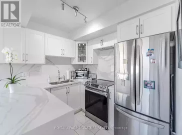 4090 Living Arts Drive, Mississauga, ON L5B4M8, 2 Bedrooms Bedrooms, ,2 BathroomsBathrooms,Single Family,For Sale,Living Arts,W7036614