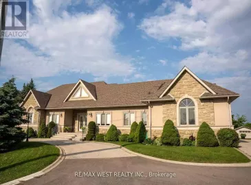 95 Simmons Street, Vaughan, ON L4L1A7, 3 Bedrooms Bedrooms, ,4 BathroomsBathrooms,Single Family,For Sale,Simmons,N7037672 95 Simmons Street, Vaughan, ON L4L1A7, 3 Bedrooms Bedrooms, ,4 BathroomsBathrooms,Single Family,For Sale,Simmons,N7037672