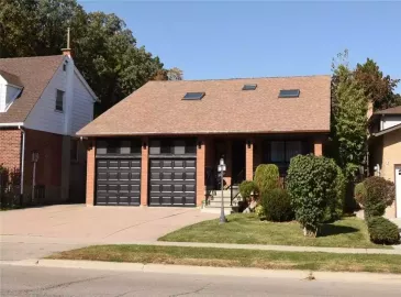 Hamilton, Ontario L9A2S8, 4 Bedrooms Bedrooms, ,3 BathroomsBathrooms,Single Family,For Sale,H4176034 Hamilton, Ontario L9A2S8, 4 Bedrooms Bedrooms, ,3 BathroomsBathrooms,Single Family,For Sale,H4176034