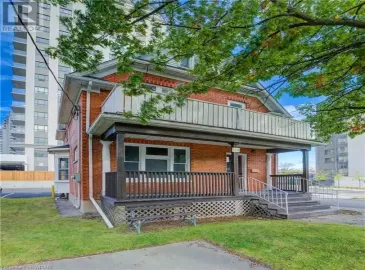 114 ERB Street, Waterloo, Ontario N2L1T5, 8 Bedrooms Bedrooms, ,3 BathroomsBathrooms,Multi-family,For Sale,ERB,40477969