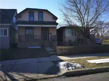 Hamilton, ON L8G3H1, 3 Bedrooms Bedrooms, ,2 BathroomsBathrooms,Single Family,For Sale,H4177278
