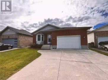 7984 GROSSI Court, Niagara Falls, ON L2H3G8, 3 Bedrooms Bedrooms, ,2 BathroomsBathrooms,Single Family,For Lease,GROSSI,40500513