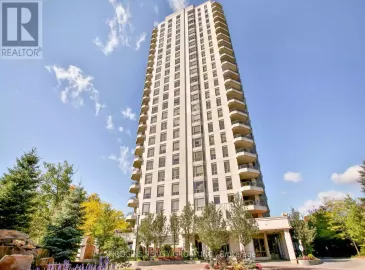 1900 The Collegeway, Mississauga, Ontario L5L5Y8, 3 Bedrooms Bedrooms, ,3 BathroomsBathrooms,Single Family,For Sale,The Collegeway,W7248240