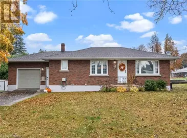 45 ARGYLE Avenue, Delhi, ON N4B1J4, 3 Bedrooms Bedrooms, ,1 BathroomBathrooms,Single Family,For Sale,ARGYLE,40505525